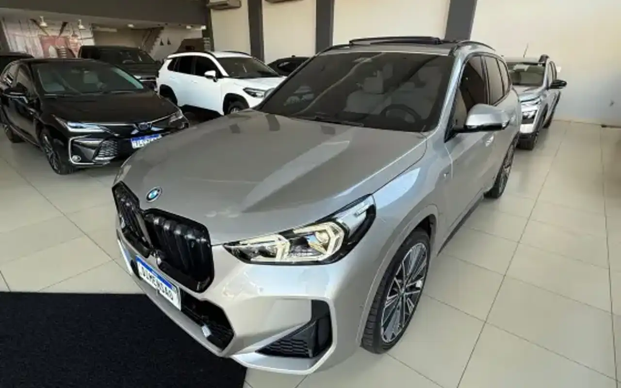 BMW iX1 ELÉTRICO XDRIVE30 M SPORT — foto 1 de 8