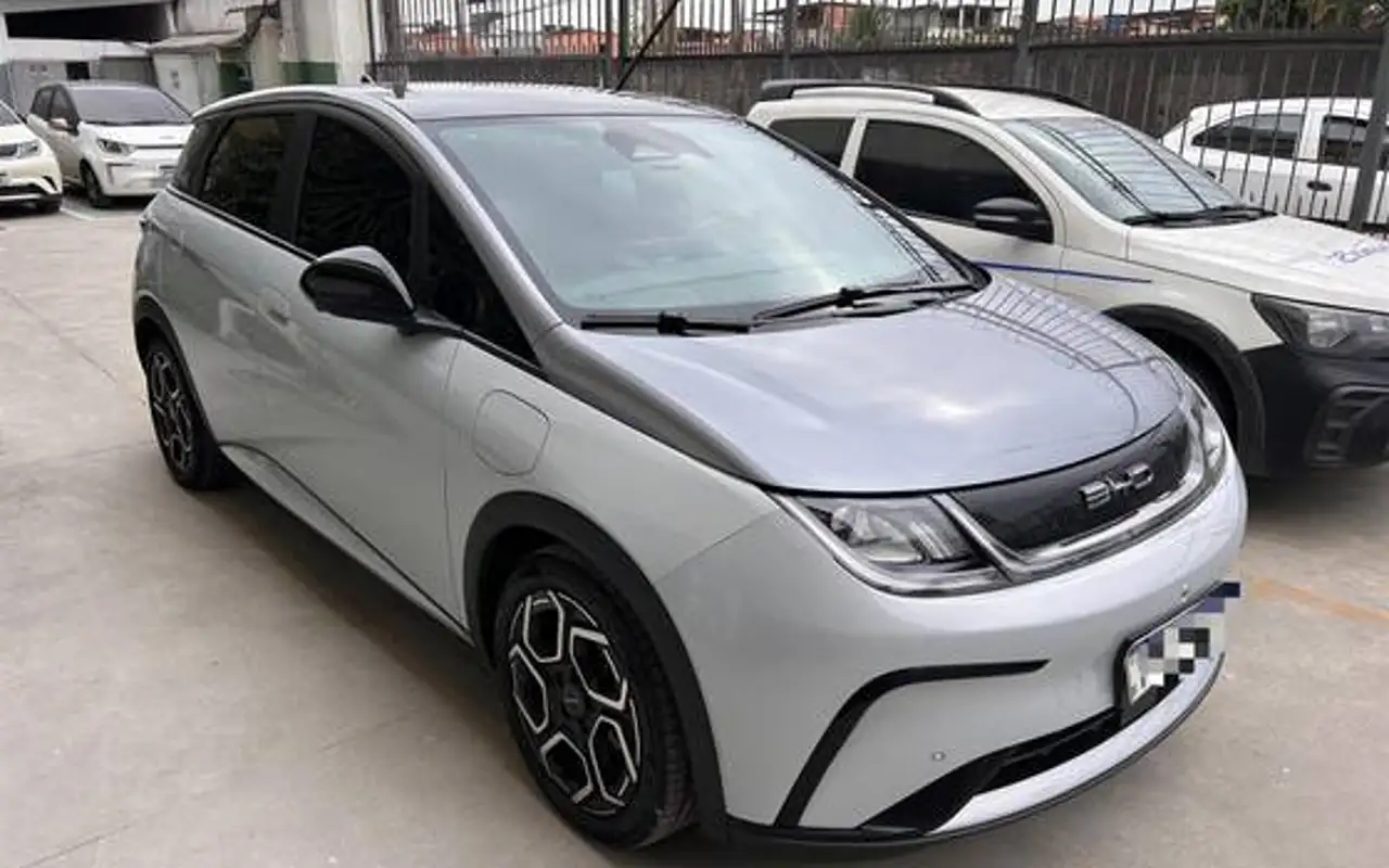 BYD DOLPHIN 60,5 KW ELÉTRICO PLUS — foto 1 de 8