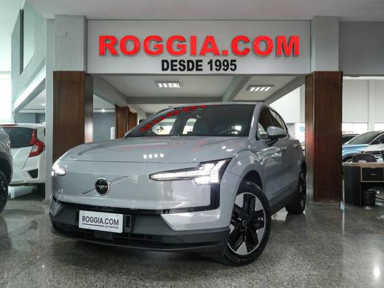 VOLVO EX30 51 KW ELÉTRICO CORE em Curitiba, PR
