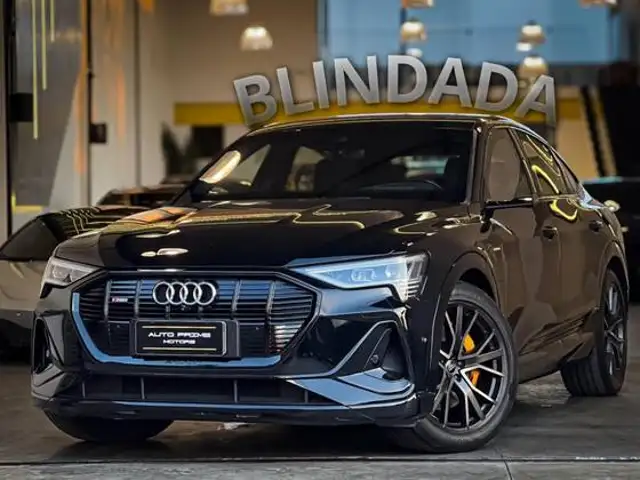AUDI E-TRON ELÉTRICO SPORTBACK PERFORMANCE BLACK QUATTRO em Cotia, SP