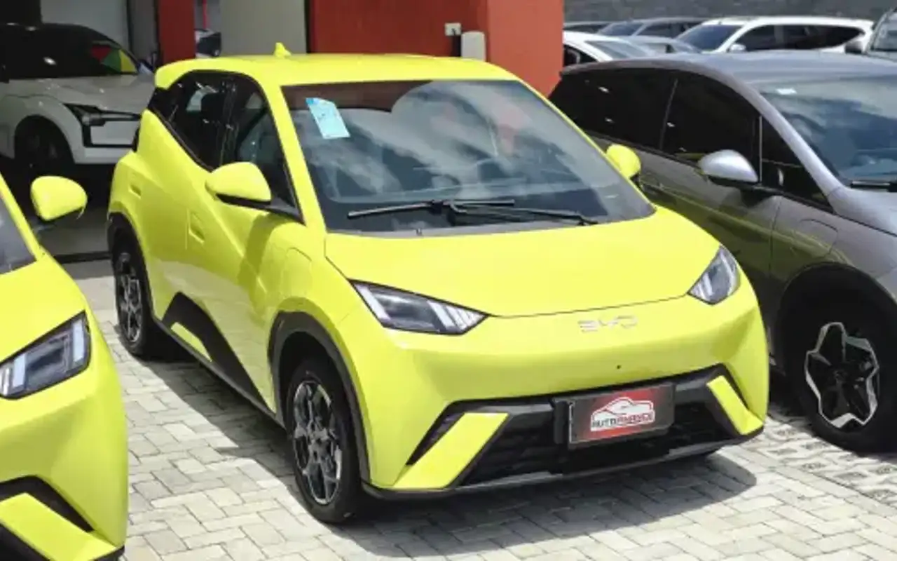 BYD DOLPHIN MINI 38 KW ELÉTRICO 5L — foto 1 de 18