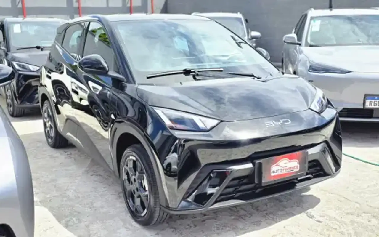 BYD DOLPHIN MINI 38 KW ELÉTRICO 5L — foto 1 de 18
