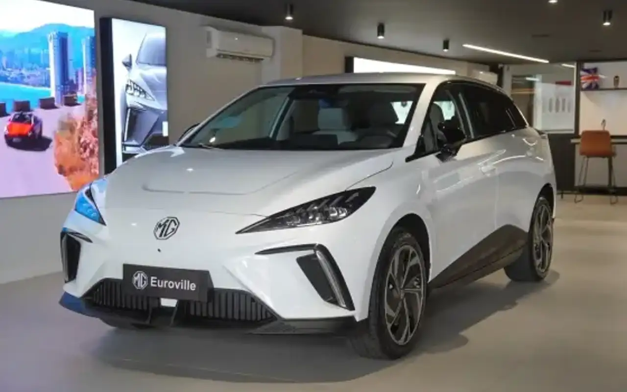 MG 4 64 KW ELÉTRICO LUXURY — foto 1 de 17