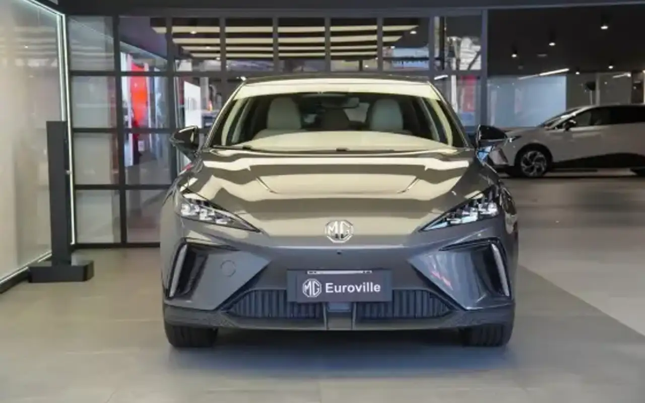 MG 4 64 KW ELÉTRICO LUXURY — foto 1 de 17