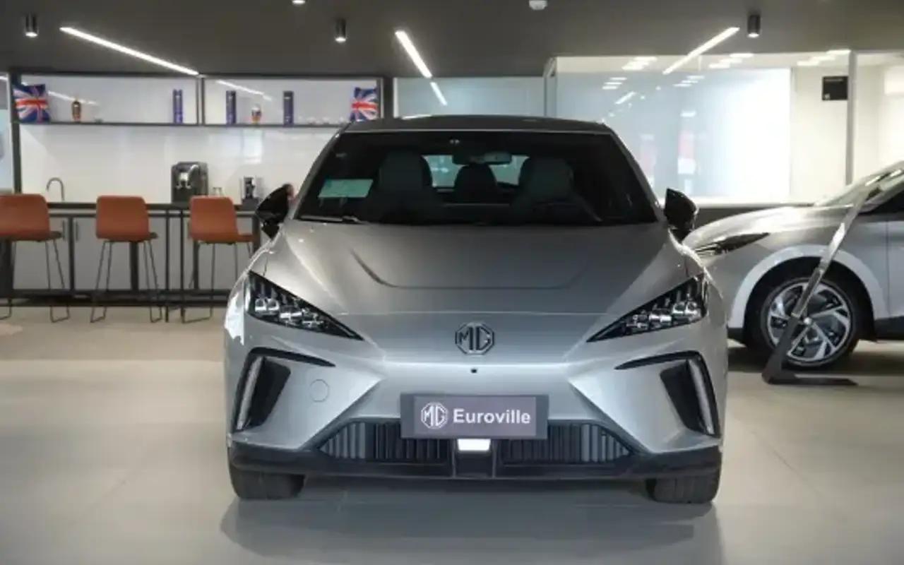 MG 4 64 KW ELÉTRICO X-POWER — foto 1 de 17