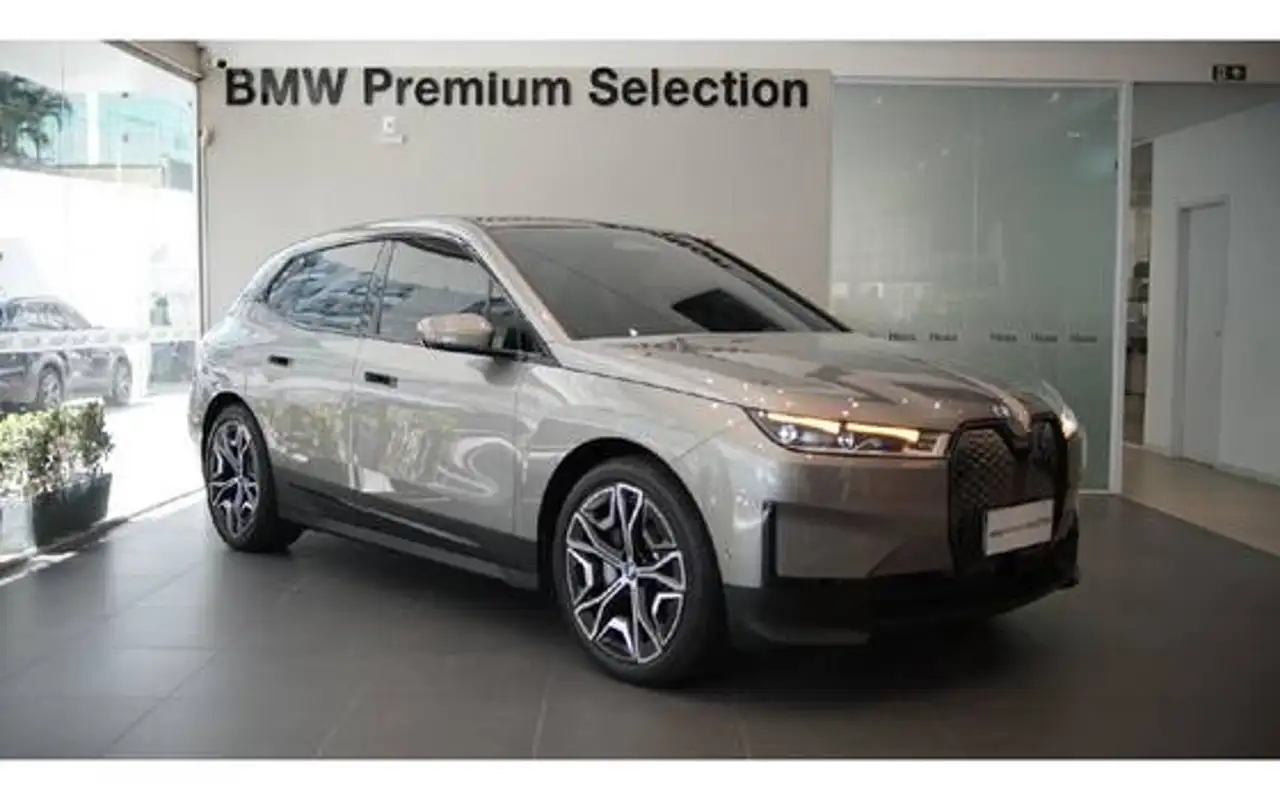 BMW iX ELÉTRICO XDRIVE40 — foto 1 de 15