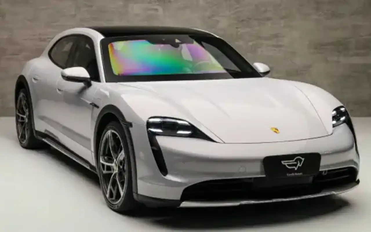 PORSCHE TAYCAN 4 CROSS TURISMO ELÉTRICO — foto 1 de 20