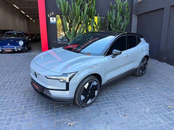 VOLVO EX30 51 KW ELÉTRICO PLUS em São José do Rio Preto, SP