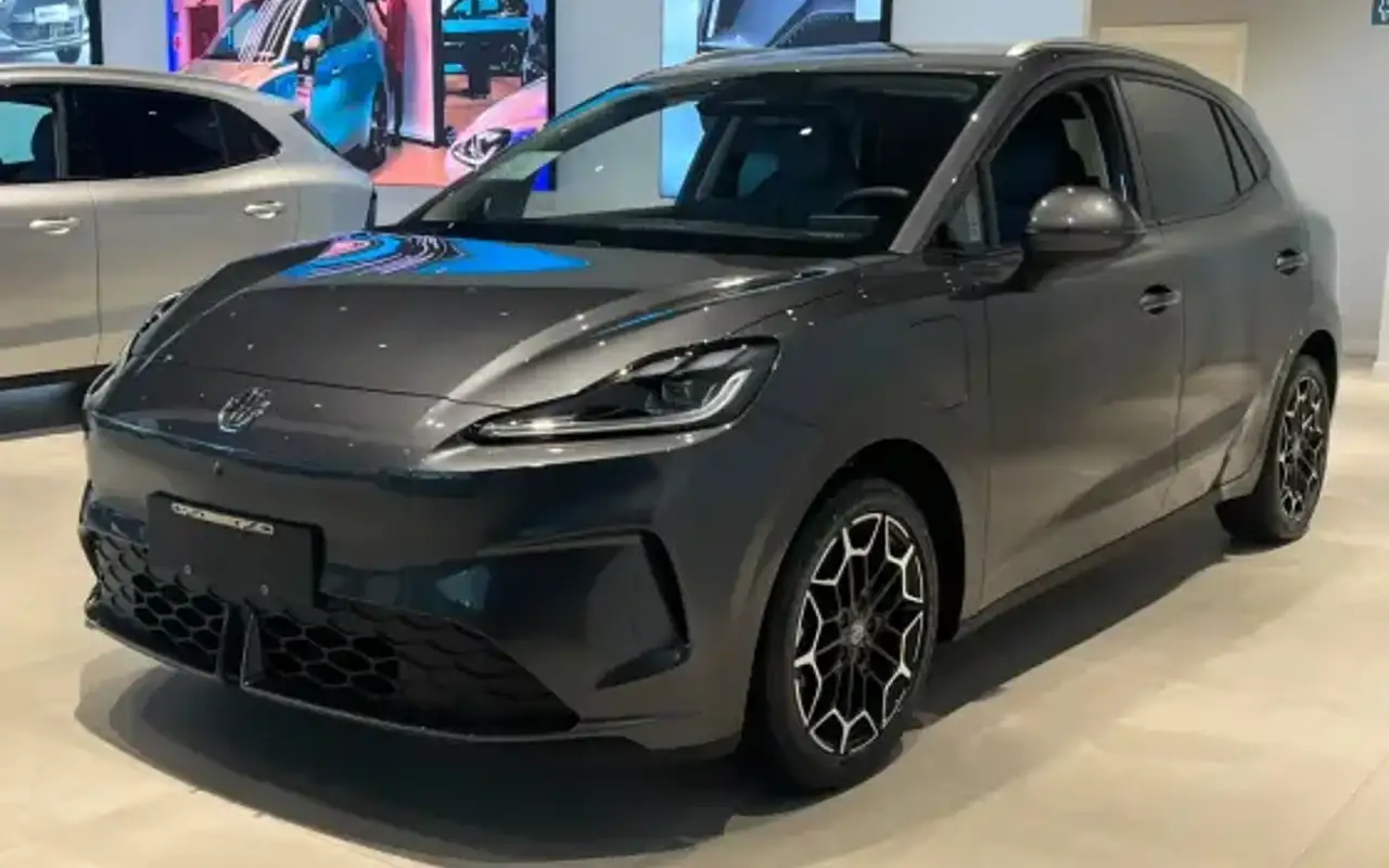 MG 4 URBAN 43 KW ELÉTRICO LUXURY — foto 1 de 20