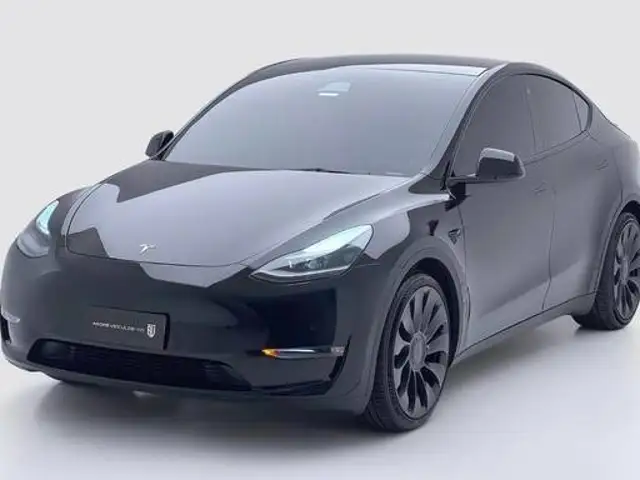 TESLA MODEL Y P100D PERFORMANCE AWD ELÉTRICO em Itapema, SC