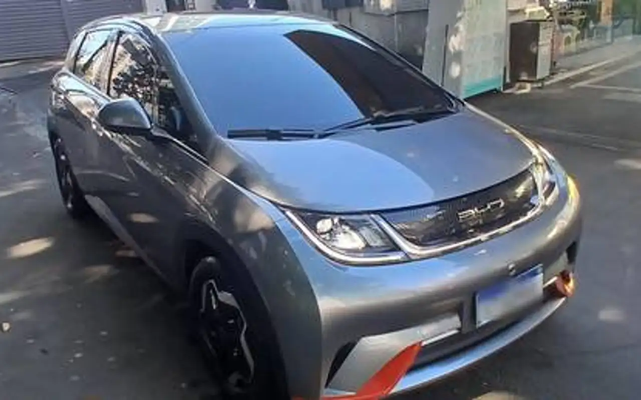 BYD DOLPHIN 44,9 KW ELÉTRICO — foto 1 de 8