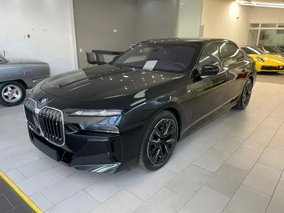 BMW i7 ELÉTRICO XDRIVE60 M SPORT em São Paulo, SP