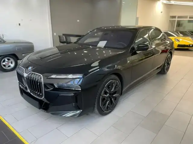 BMW i7 ELÉTRICO XDRIVE60 M SPORT em São Paulo, SP