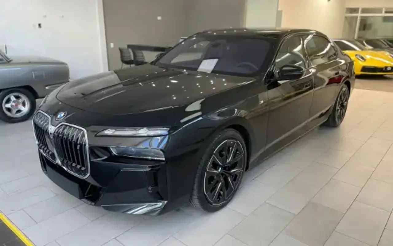 BMW i7 ELÉTRICO XDRIVE60 M SPORT — foto 1 de 8