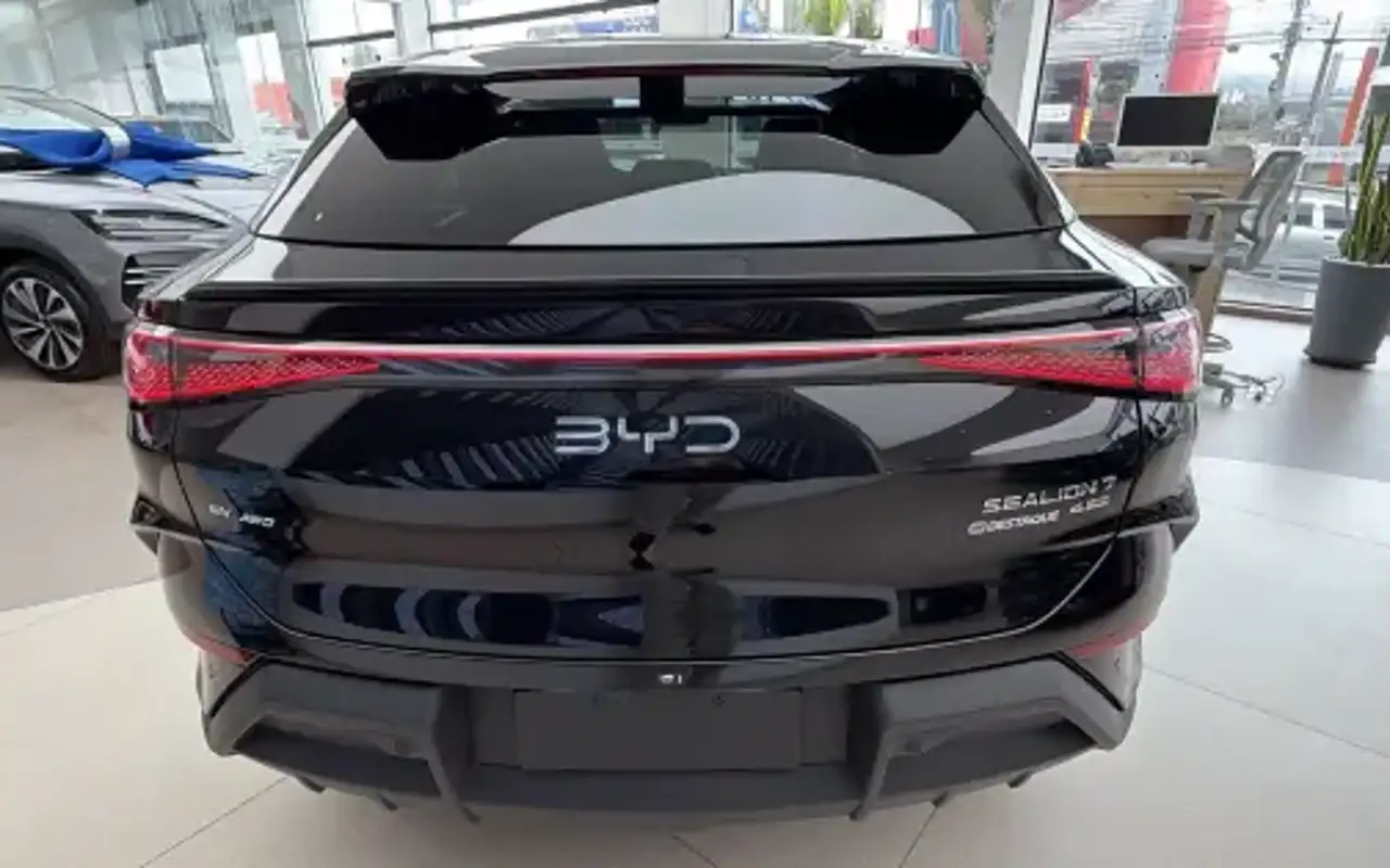 BYD SEALION 7 82,5 KW ELÉTRICO AWD — foto 1 de 8