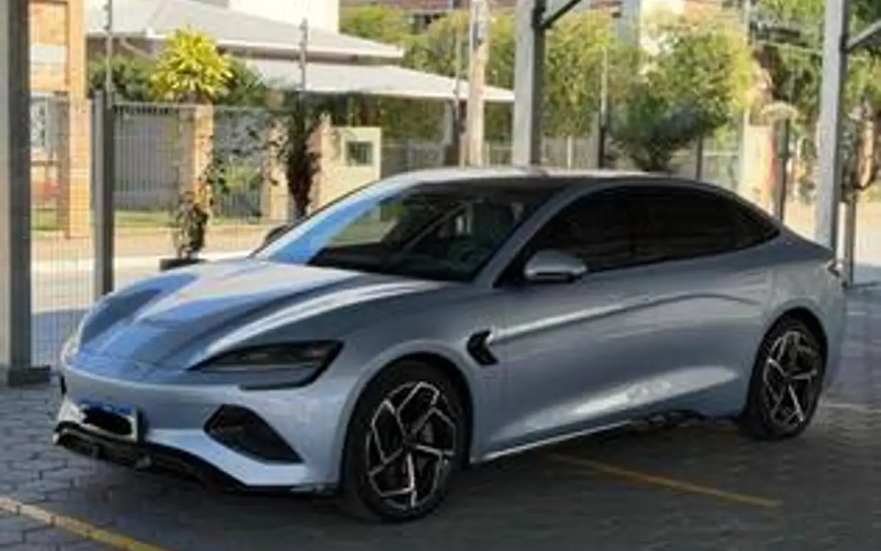 BYD SEAL 82,5 KW ELÉTRICO AWD — foto 1 de 5