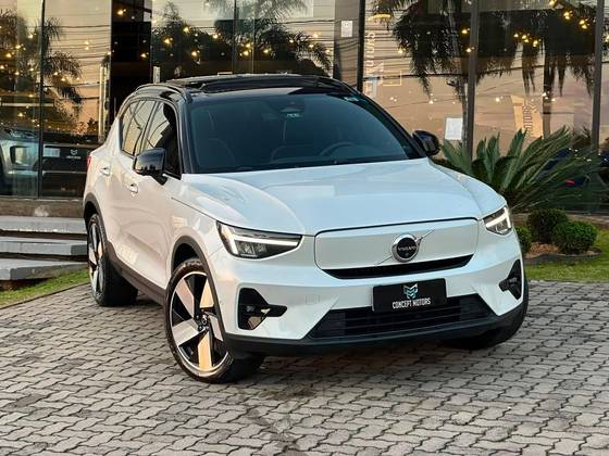 VOLVO XC40 P8 RECHARGE TWIN ELECTRIC ULTIMATE AWD em Passo Fundo, RS