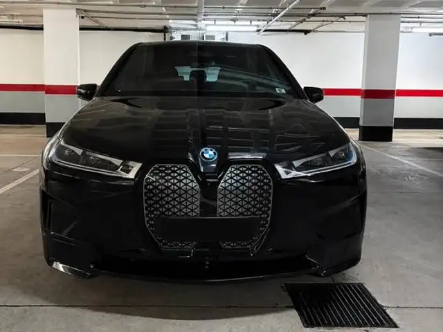 BMW iX ELÉTRICO XDRIVE40 em Sorocaba, SP