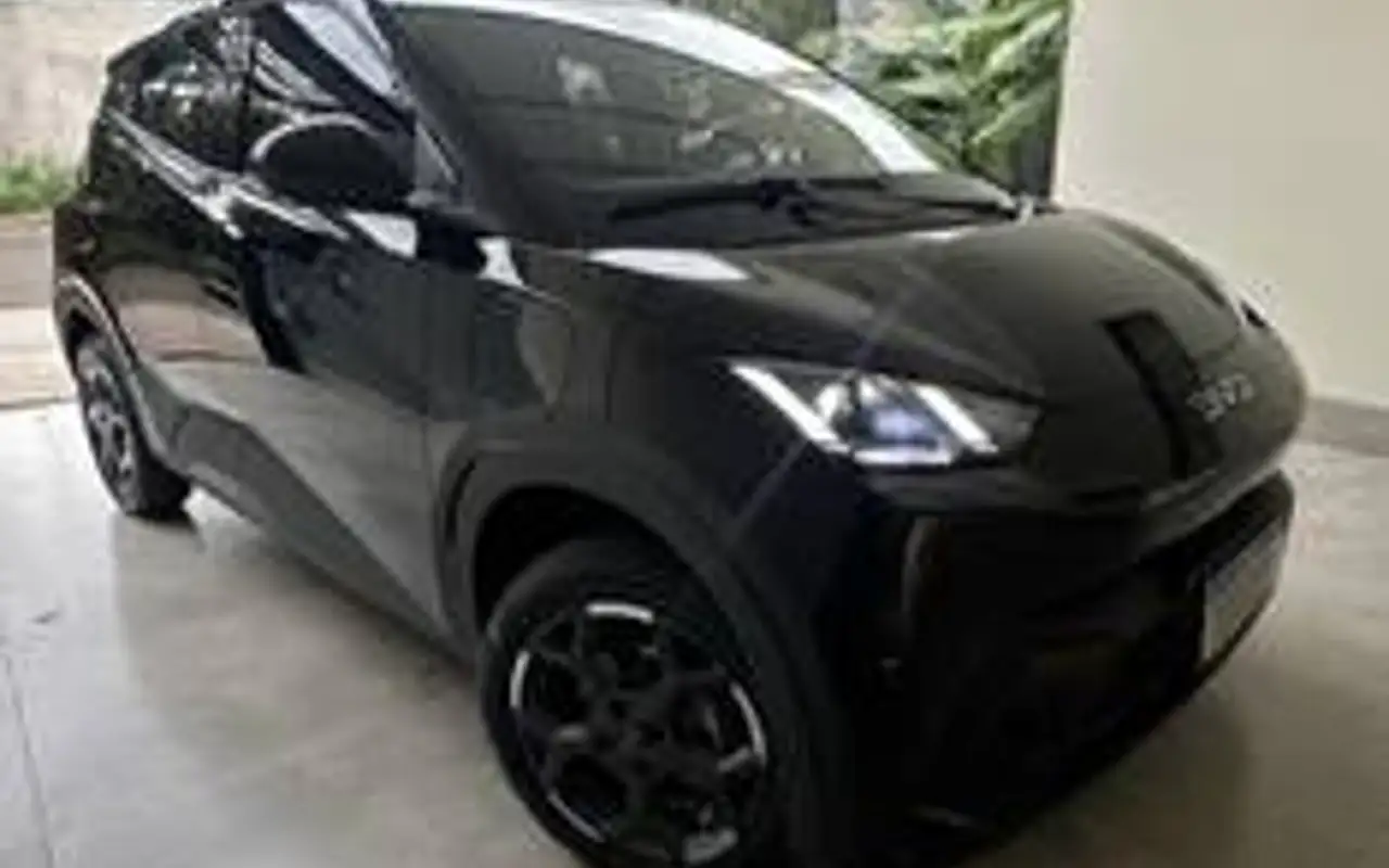 BYD DOLPHIN MINI 38 KW ELÉTRICO 5L — foto 1 de 5