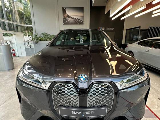 BMW iX ELÉTRICO XDRIVE50 SPORT em São Paulo, SP