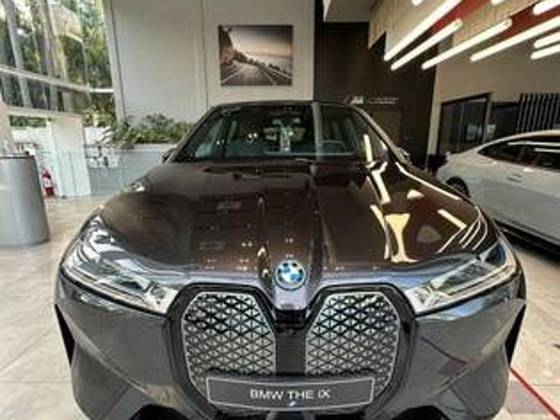 BMW iX ELÉTRICO XDRIVE50 SPORT em São Paulo, SP
