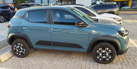 RENAULT KWID E-TECH 27 KW ELÉTRICO TECHNO em Planaltina do Paraná, PR