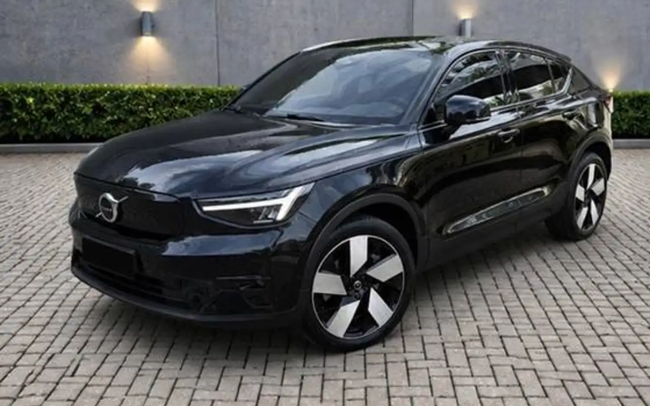 VOLVO C40 P8 RECHARGE TWIN ELECTRIC ULTIMATE AWD — foto 1 de 7