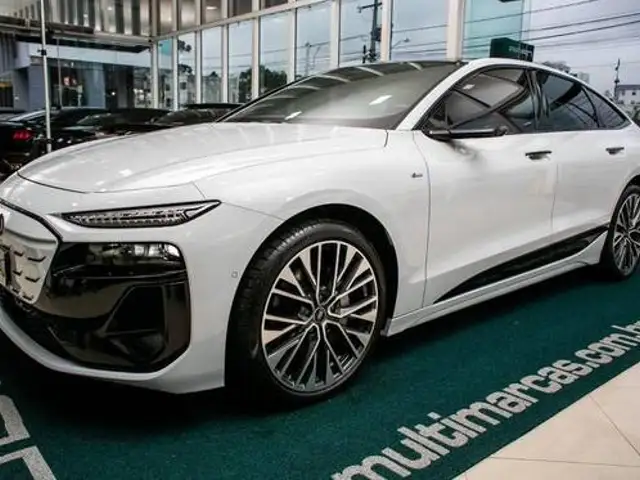 AUDI A6 E-TRON 100 KW ELÉTRICO SPORTBACK PERFORMANCE BLACK em Curitiba, PR