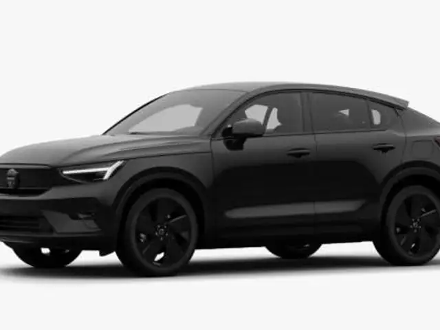 VOLVO EC40 P8 RECHARGE TWIN ELECTRIC ULTRA BLACK EDITION AWD em São Paulo, SP