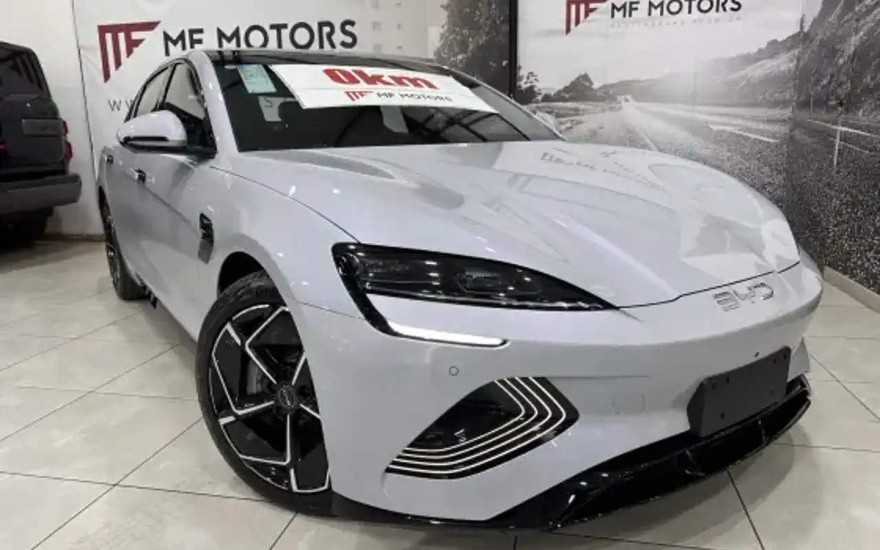 BYD SEAL 82,5 KW ELÉTRICO AWD — foto 1 de 19