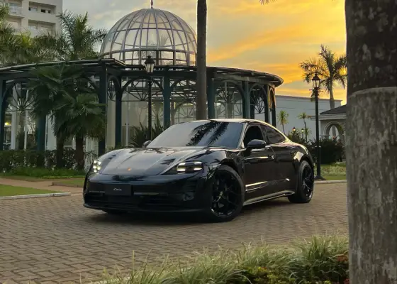 PORSCHE TAYCAN 4S ELÉTRICO em São Paulo, SP