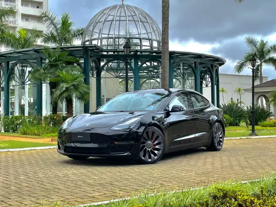 TESLA MODEL 3 ELÉTRICO AWD LONG RANGE PERFORMANCE em São Paulo, SP