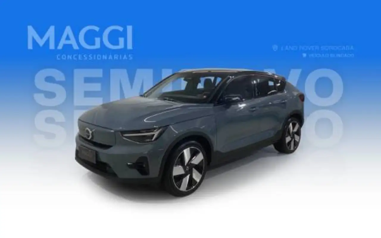 VOLVO C40 P8 RECHARGE PURE ELECTRIC AWD — foto 1 de 11