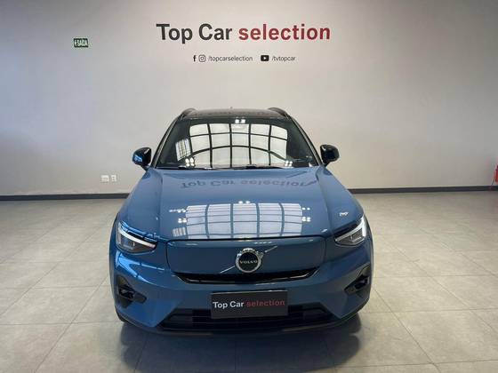 VOLVO XC40 P6 RECHARGE ELECTRIC PLUS em Florianópolis, SC