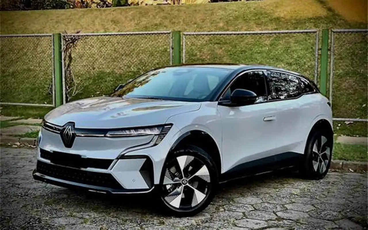 RENAULT MEGANE 60 KW ELÉTRICO E-TECH EV60 — foto 1 de 8