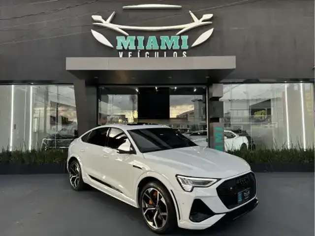 AUDI E-TRON ELÉTRICO SPORTBACK S QUATTRO em Paulínia, SP