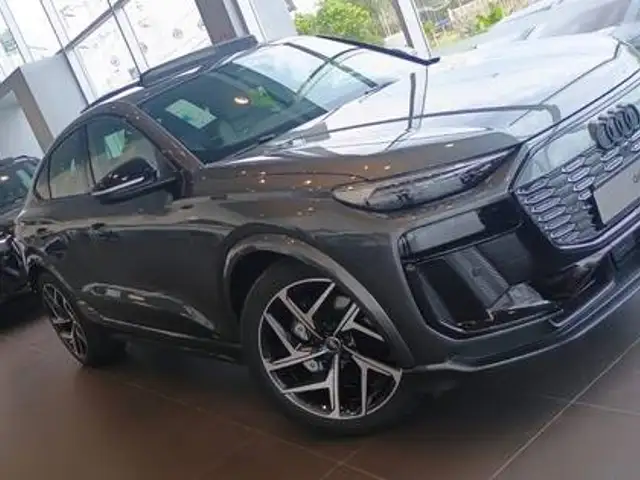 AUDI Q6 E-TRON 100 KW ELÉTRICO SPORTBACK QUATTRO em Campinas, SP