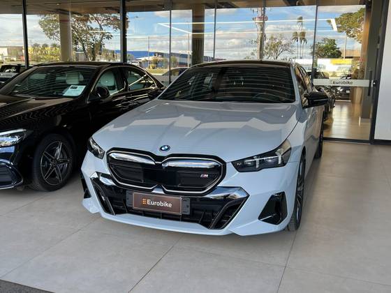 BMW i5 ELÉTRICO XDRIVE60 M SPORT em Brasília, DF