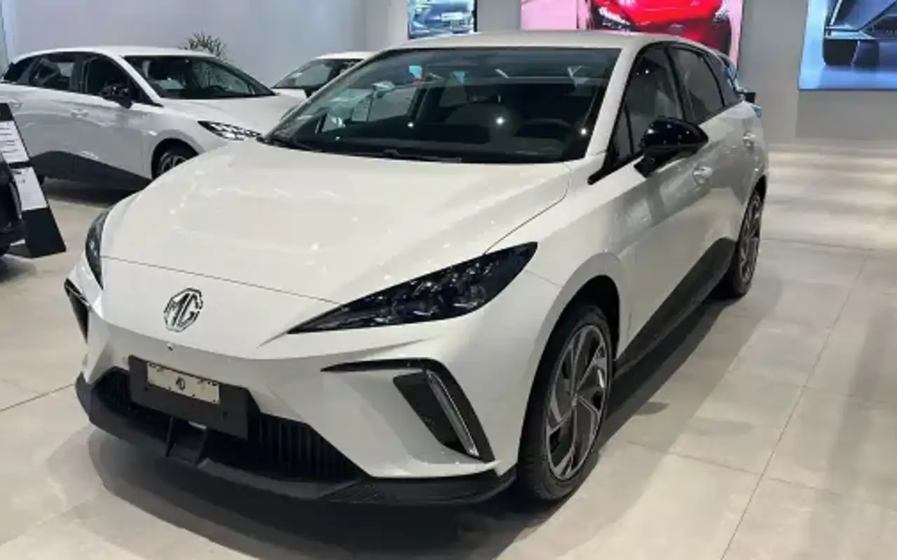 MG 4 64 KW ELÉTRICO LUXURY — foto 1 de 7