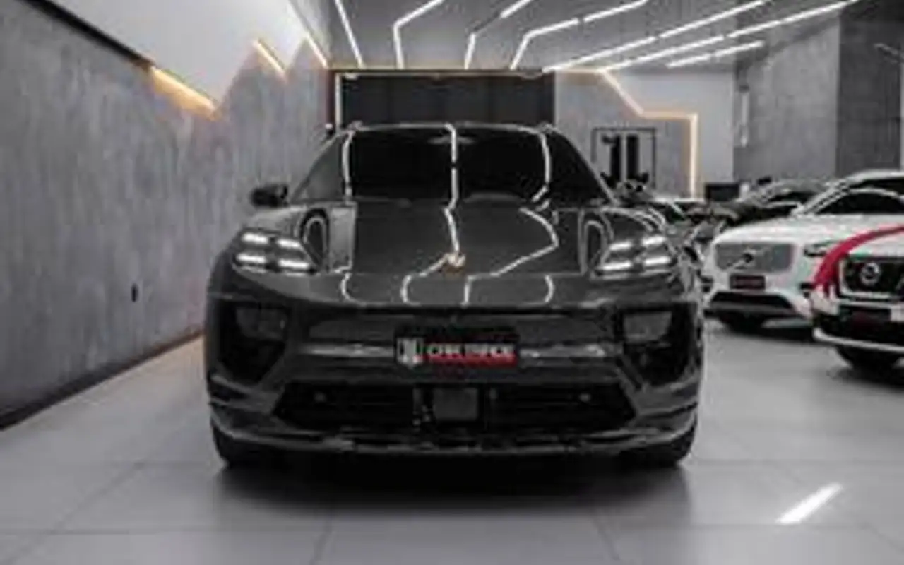 PORSCHE MACAN 4S ELÉTRICO — foto 1 de 20
