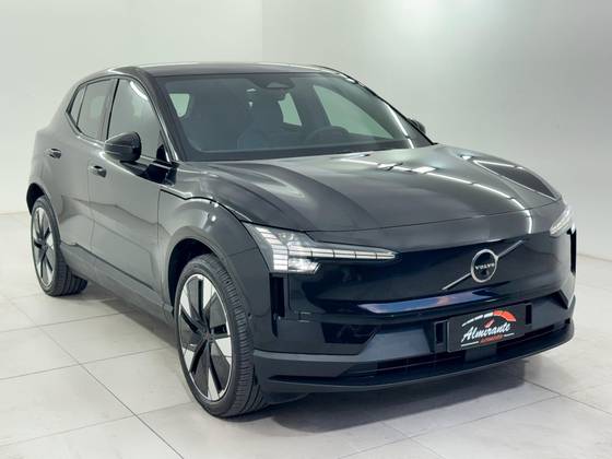VOLVO EX30 51 KW ELÉTRICO CORE em Blumenau, SC