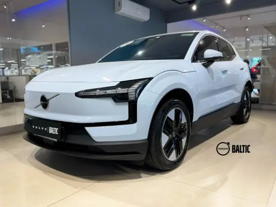 VOLVO EX30 69 KW ELÉTRICO CORE em Santos, SP