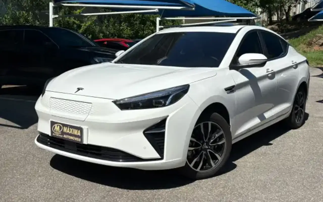 JAC E-J7 ELÉTRICO AUTOMÁTICO — foto 1 de 18