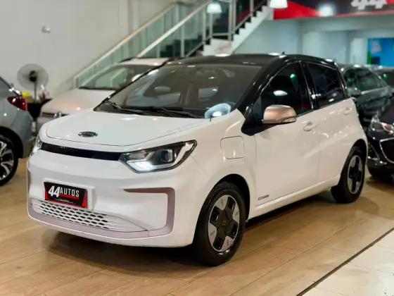 JAC E-JS1 ELÉTRICO AUTOMÁTICO em Maringá, PR