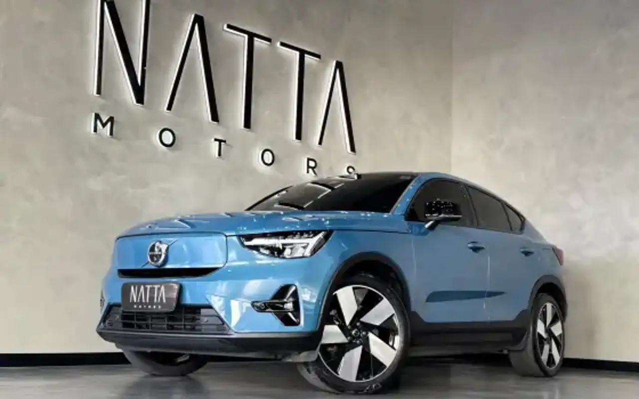VOLVO C40 P8 RECHARGE TWIN ELECTRIC ULTIMATE AWD — foto 1 de 18