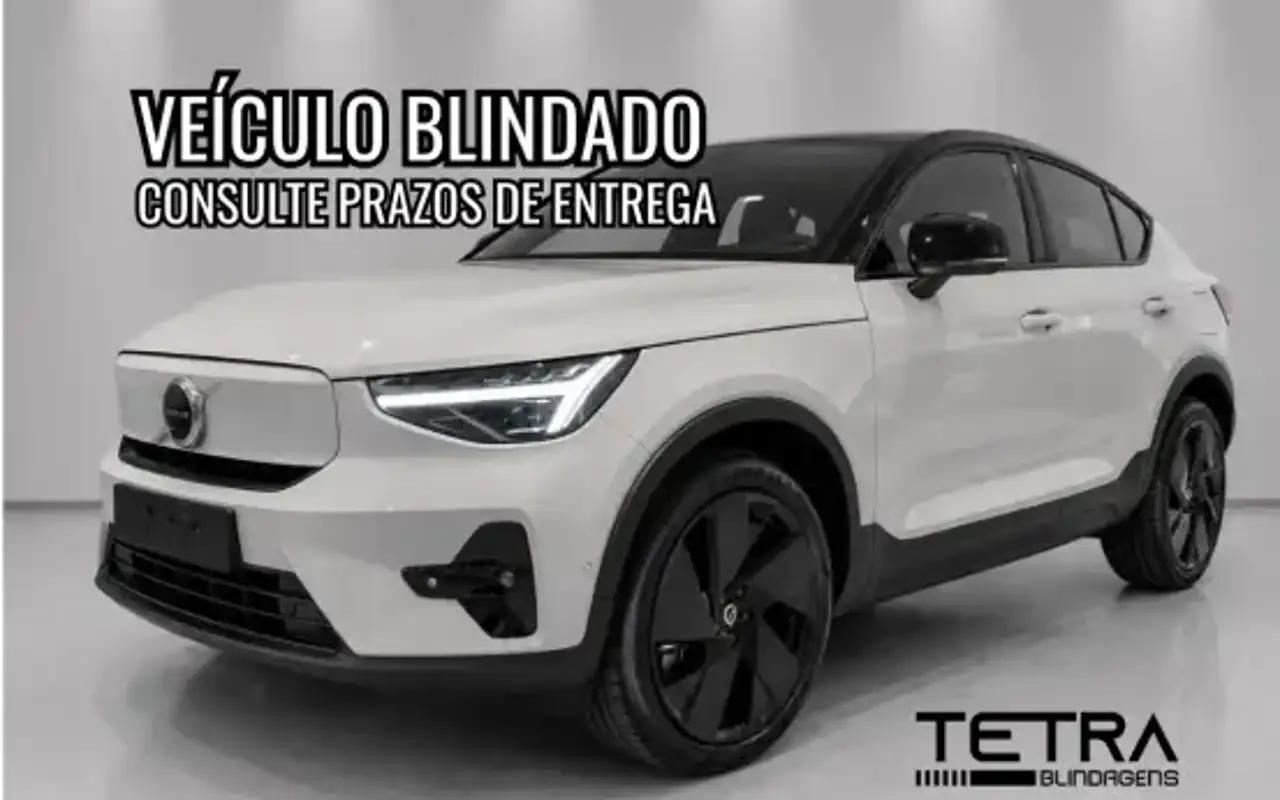VOLVO EC40 P8 RECHARGE TWIN ELECTRIC ULTRA BLACK EDITION AWD — foto 1 de 10