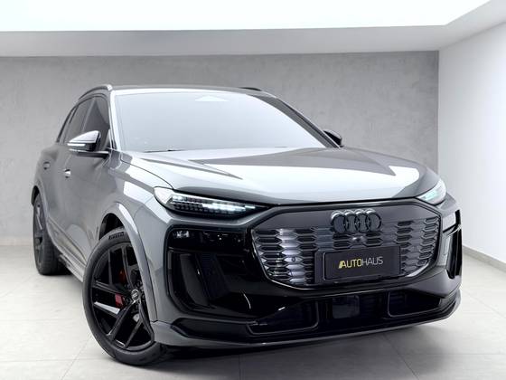 AUDI Q6 E-TRON 100 KW ELÉTRICO PERFORMANCE BLACK QUATTRO em Rio de Janeiro, RJ