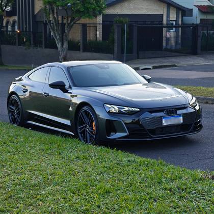 AUDI RS E-TRON GT ELÉTRICO QUATTRO em Porto Alegre, RS