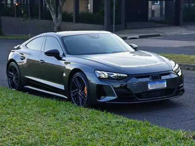 AUDI RS E-TRON GT ELÉTRICO QUATTRO em Porto Alegre, RS