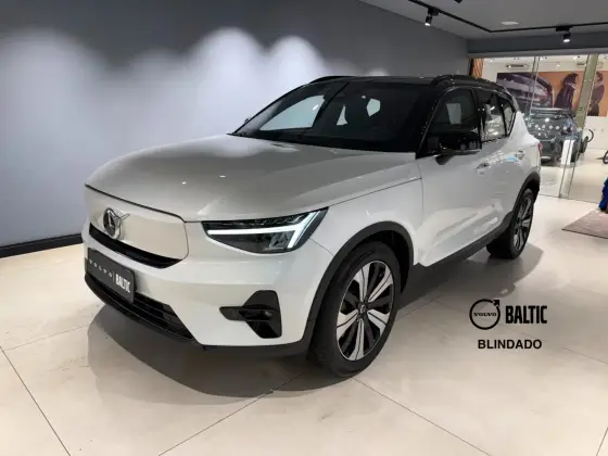 VOLVO XC40 P6 RECHARGE ELECTRIC PLUS em Barueri, SP